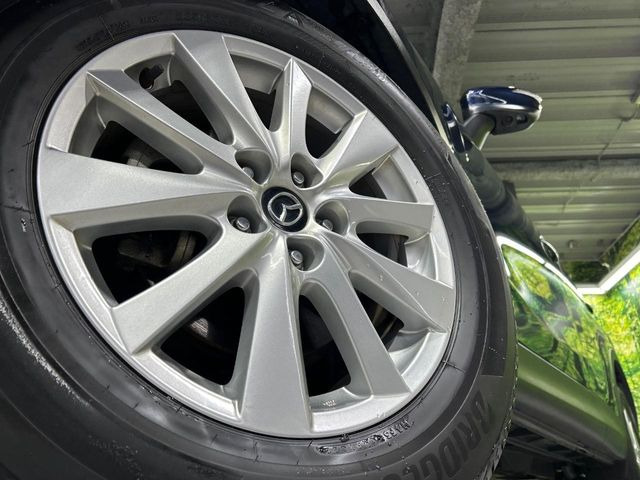 �y����17�C���`�A���~�z�C�[���z�O�ςɃ}�b�`���������A���~�z�C�[���𑕒����Ă���܂��B�e��ЊO�A���~�z�C�[����A�X�^�b�h���X�^�C�����戵�����Ă���܂��B���񂲑��k����������