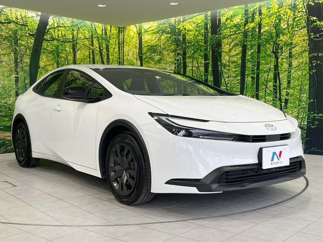 高透明度のガラス皮膜で撥水はもちろん、上質なツヤ・光沢を実現。紫外線や酸性雨から大切な愛車を保護し、色あせ・劣化を防止。「弾スプラッシュコート」、「弾プリミッサコート」からお選びいただけます。