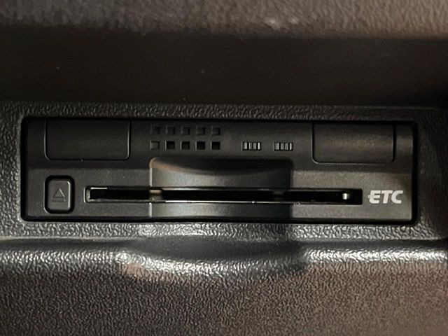 【ETC】高速道路の料金所をストレスなく通過!話題のスポットやサービスエリアに多い「スマートIC」利用時は必須のアイテムです。当店でセットアップを実施、ご納車当日からすぐにご利用いただけます!