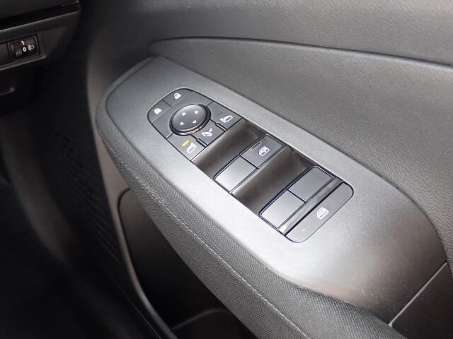 �d���i�[���h�A�~���[�E�p���[�E�B���h�E�������Ă��܂��B