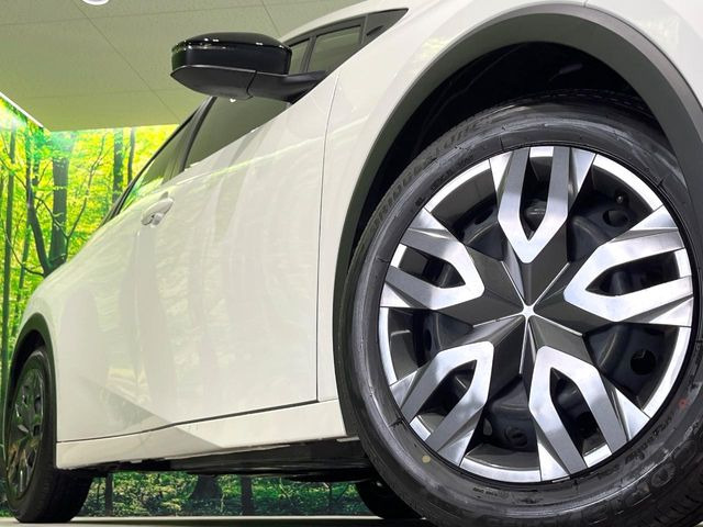 �y����17�C���`�A���~�z�C�[���z�O�ςɃ}�b�`���������A���~�z�C�[���𑕒����Ă���܂��B�e��ЊO�A���~�z�C�[����A�X�^�b�h���X�^�C�����戵�����Ă���܂��B���񂲑��k����������