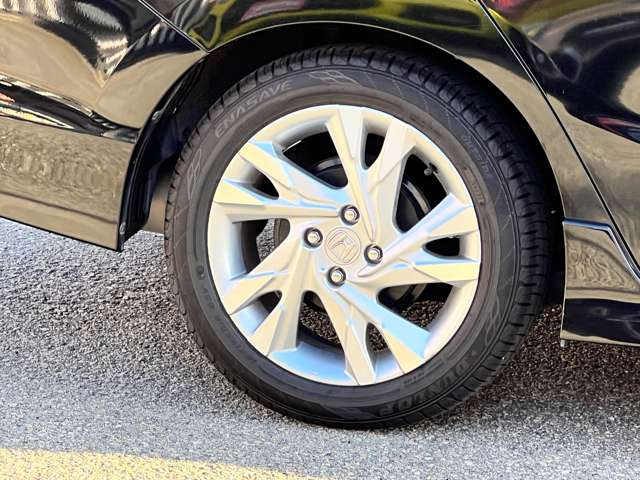 ���Ђ́A���q���܂̃j�[�Y�ɂ������o����悤�A�L�x�ȎԎ����葵���Ă���܂��B����芷���̍ۂ��A����A��낵�����肢�������܂��B