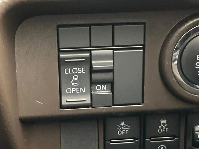 �y�p���[�X���C�h�h�A�z�X�}�[�g�L�[��^�]�Ȃ̃X�C�b�`�ŃX���C�h�h�A�̊J���\���d��������͂����ăh�A���J����K�v�������A���������q�l�ł��A�d���ו��������Ă��鎞�����N�ɊJ���߂ł��܂���