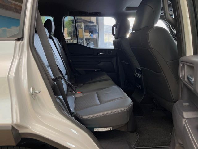 �L�X�Ƃ���2��ڃV�[�g�͋��Z���������A���S�n�����K!�F�B��Ƒ��Ƃ̂��o�����ɂ҂�����ł��B�x�r�[�V�[�g��`���C���h�V�[�g�g�p�������K�ɂ��߂�������������\���ȋ�Ԃ��m�ۂ��Ă��܂��B