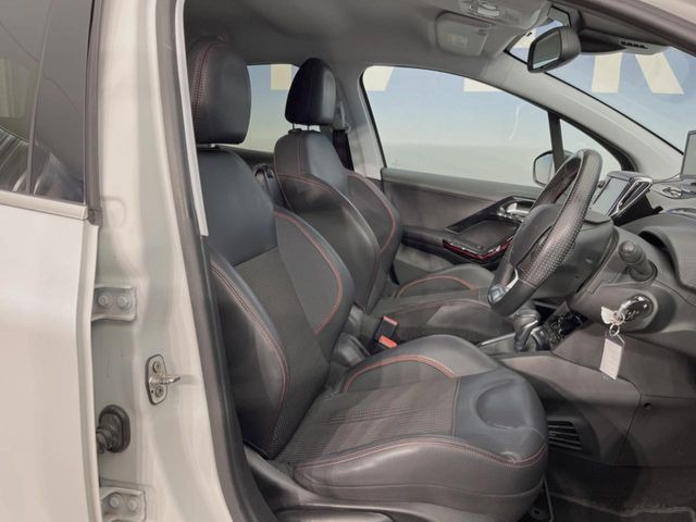 ●シートの使用感:破れ・へたりも少なく、ご覧の通りきれいな状態を維持しております。また、室内クリーニング・コーティングもご用命いただけます。