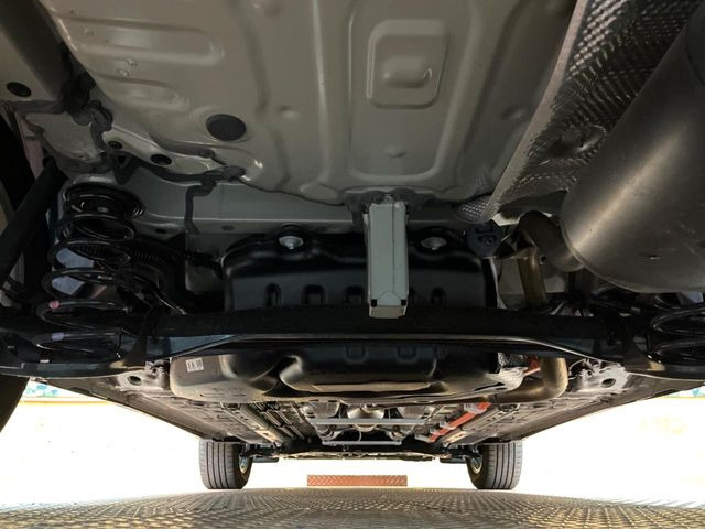 下回りがきれいなうちに、防錆加工の施工がオススメ。降雪地域はもちろん、沿岸部にお住いの方や、趣味でマリン・ウィンタースポーツをされる方にご好評いただいております。