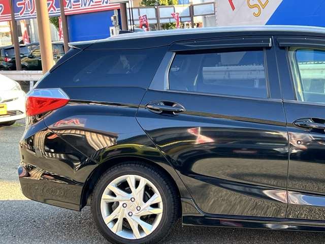 ���Ђ́A���q���܂̃j�[�Y�ɂ������o����悤�A�L�x�ȎԎ����葵���Ă���܂��B����芷���̍ۂ��A����A��낵�����肢�������܂��B