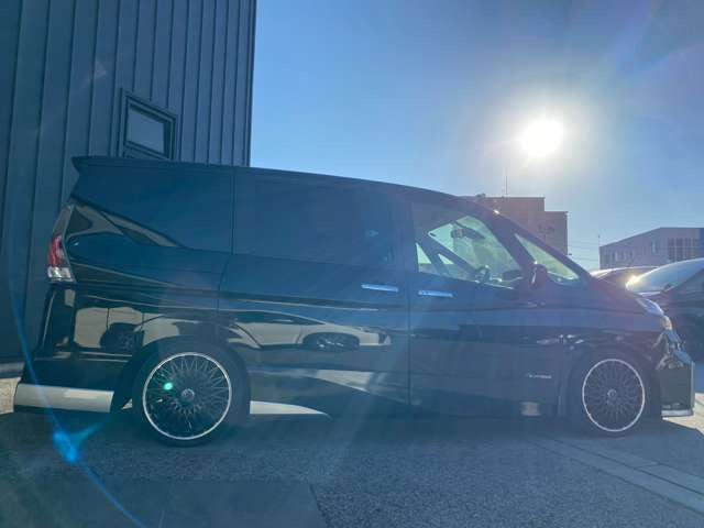 特殊なお車の制作や販売も可能です!(キッチンカーや積載車、ダンプカーやレプリカ車、バスなどなど)流行りのSUVは勿論、EV(電気自動車)やハイブリッド(PHEV含む)も納車実績がございます!何でもご相談を!