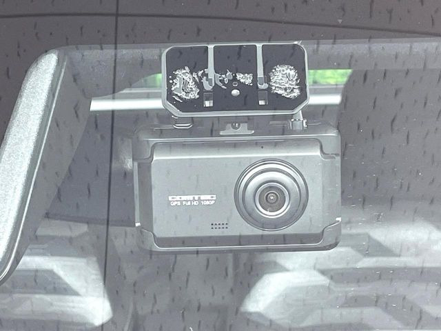 �y�h���C�u���R�[�_�[�z���S�E���S�ȃJ�[���C�t�ɕK�{�̃h���C�u���R�[�_�[�𑕔�!���s���͂������A������^�]�⎖�̂ɑ��������ۂ̏󋵂��f���ŋL�^���A����̃��X�N�ɔ����܂��B