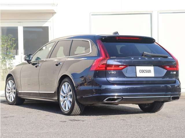 �V�i�����o�b�e���[�̓h�C�c��VARTA(�o���^)���g�p���܂��B���B�Ԃ̏����i�ɍ̗p����鍂�i���o�b�e���[�ł��B