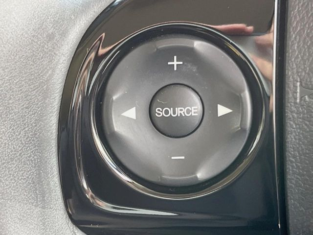 �y�X�e�A�����O�X�C�b�`�z�^�]���A�O������ڐ������炷���ƂȂ��A�I�[�f�B�I���̑��삪�\�ȕ֗��@�\!���S&���K�ȃh���C�u�����o���Ă���܂���