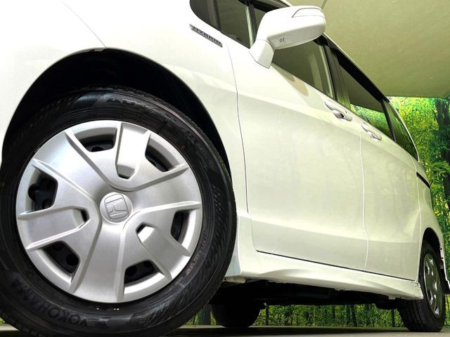 【純正15インチスチールホイール】ネクステージでは『社外アルミホイール』も好評発売中!有名ブランドからお値打ちなアルミまで幅広くご提案致します♪スタッドレスタイヤも取り扱っておりますのでお任せ下さい!