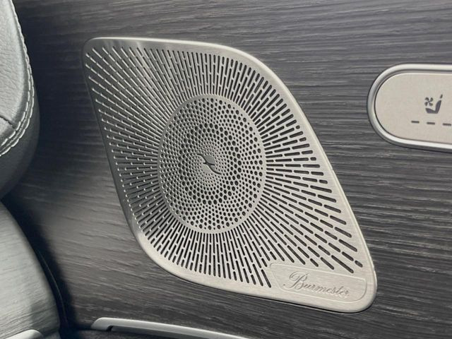 ��Burmester�T���E���h�V�X�e��:�n�C�G���h�I�[�f�B�I��僁�[�J�[����|����Ԑ�p�̃v���~�A���X�s�[�J�[�𑕔��B�����̃X�s�[�J�[����A���̗������܂ŕ����鍂�i���ȉ��y�����y���݂��������܂��B