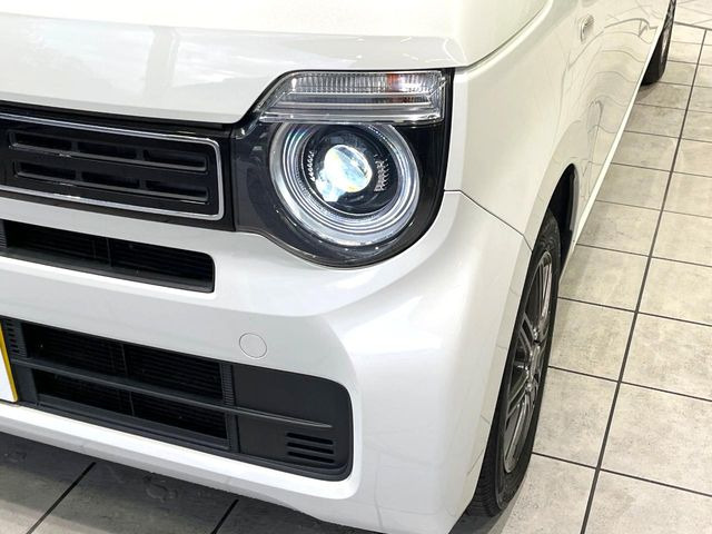 �yLED�w�b�h���C�g�z���V����ԑ��s�����ǍD�Ȏ��E���m�ۂ����S���ĉ^�]�ł��鍂�P�xLED�w�b�h���C�g�𑕔�!�_�����x�������A����d�͂��}�����Ă��܂��B