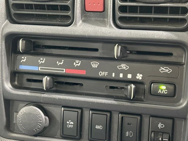 �����~�������Ă��S�Ȃɉ��K�ȋ󒲂�͂��Ă����A�_�C�������G�A�R���𑕔���