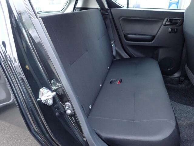 リヤシートになります。ぜひご来店頂き、状態をご確認ください。