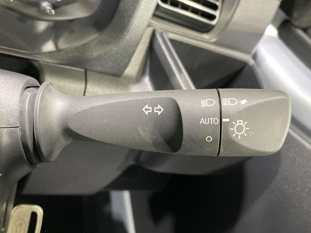 �y�I�[�g���C�g�z����̖��邳�ɉ����Ď����Ńw�b�h���C�g�̓_���E�������ł���@�\�ł�!���C�g�̕t���Y��E�����Y��Ȃǂ������Ȃ�A�J�̓���[���̑��s�����S!�g���l���ʉߎ����֗��ł��ˁ�