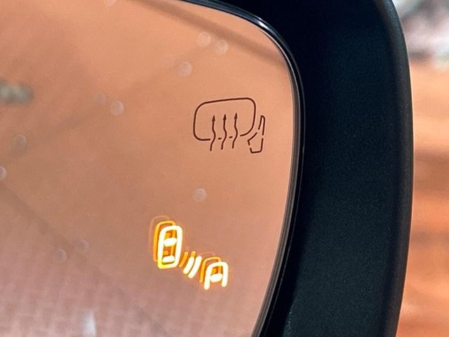 �y�u���C���h�X�|�b�g���j�^�[�z���s���A�h�A�~���[�̎��p�ɂȂ�₷���ӏ��Ɍ㑱�Ԃ��ڋ߂���ƃT�C�h�~���[�t�߂Ɍx����\���A�h���C�o�[�ɒ��ӊ��N�����Ă���܂��B