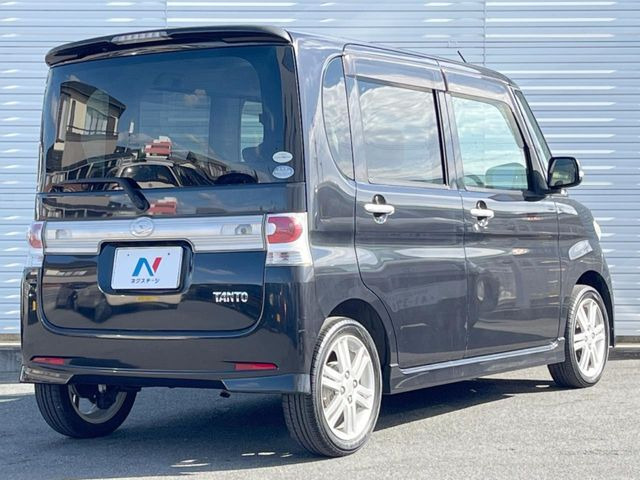 ☆全国のネクステージからお取り寄せが可能※!遠方の店舗に展示してあるクルマが気になる場合も、最寄りの店舗でご覧いただくことが可能です!是非私たちに要望をお聞かせください!※別途費用