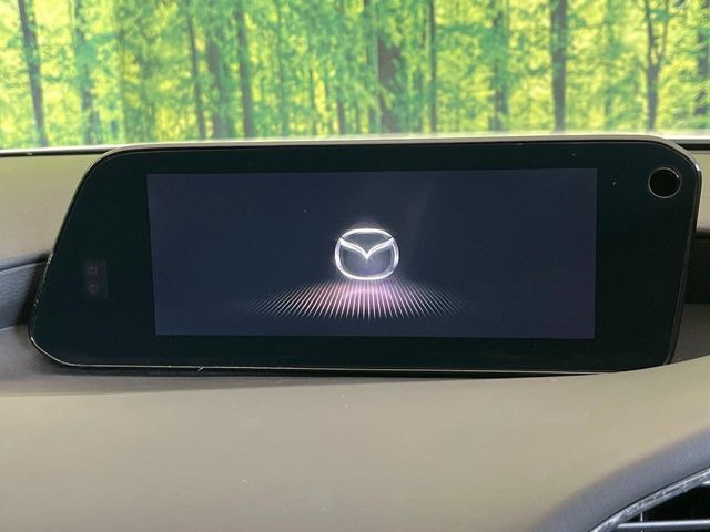 �y8.8�C���`�}�c�_�R�l�N�g�z�ԓ��̕��͋C�Ƀ}�b�`������^�̃f�B�X�v���C�B�X�}�z�ڑ��ł̃i�r�g�p��Bluetooth�Đ����A�l�X�ȋ@�\���y���߂܂��B�����I�ȃ_�C�������삪�\�ŁA�g��������ǍD�ł��B