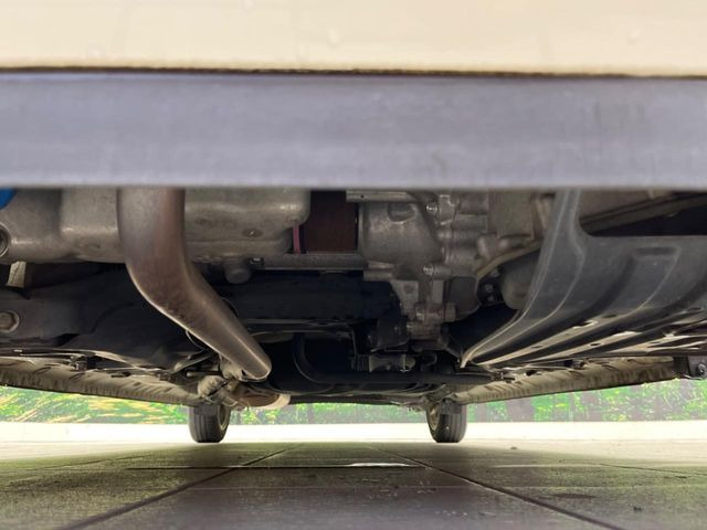 下回りがきれいなうちに、防錆加工の施工がオススメ。降雪地域はもちろん、沿岸部にお住いの方や、趣味でマリン・ウィンタースポーツをされる方にご好評いただいております。