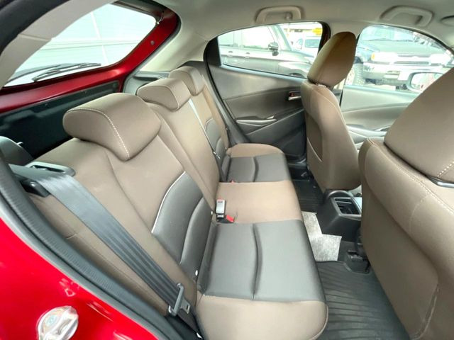 �L�X�Ƃ���2��ڃV�[�g�͋��Z���������A���S�n�����K!�F�B��Ƒ��Ƃ̂��o�����ɂ҂�����ł��B�x�r�[�V�[�g��`���C���h�V�[�g�g�p�������K�ɂ��߂�������������\���ȋ�Ԃ��m�ۂ��Ă��܂��B