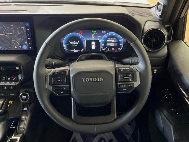 �y�����v�����X�e�A�����O�z�㎿�Ȋv���g�p���邱�ƂŁA��ɂ����������݂ƂĂ��^�]���₷���n���h���ł���