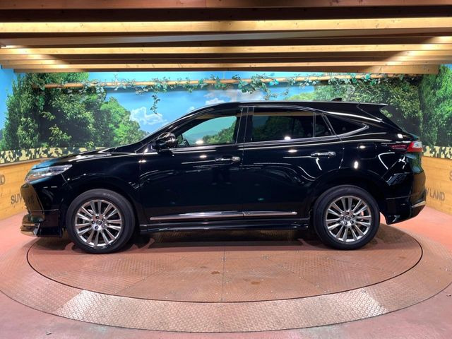 ☆全国のネクステージからお取り寄せが可能※!遠方の店舗に展示してあるクルマが気になる場合も、最寄りの店舗でご覧いただくことが可能です!是非私たちに要望をお聞かせください!※別途費用