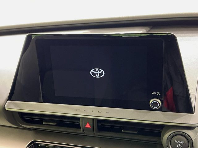 【ナビ機能付きディスプレイオーディオ】ナビ機能搭載の他、お持ちのスマートフォンと連携して、ナビやbluetoothでの音楽再生が可能です♪デザインはもちろん操作性も良好!