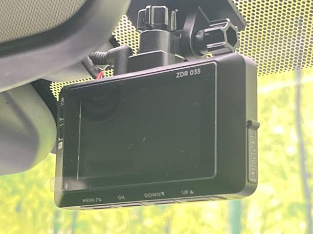 �y�h���C�u���R�[�_�[�z���S�E���S�ȃJ�[���C�t�ɕK�{�̃h���C�u���R�[�_�[�𑕔�!���s���͂������A������^�]�⎖�̂ɑ��������ۂ̏󋵂��f���ŋL�^���A����̃��X�N�ɔ����܂��B