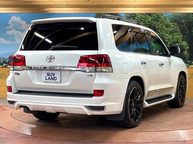 ☆全国のネクステージからお取り寄せが可能※!遠方の店舗に展示してあるクルマが気になる場合も、最寄りの店舗でご覧いただくことが可能です!是非私たちに要望をお聞かせください!※別途費用