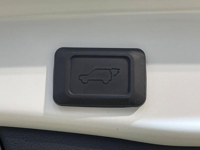 �y�p���[�o�b�N�h�A�z�X�}�[�g�L�[��^�]�Ȃ̃{�^�������������Ń��A�Q�[�g�������ŊJ���܂�!�ו��������Ă��鎞��A�����ʒu�ɂ���o�b�N�h�A��߂�ۂɕ֗��ȋ@�\�ł���