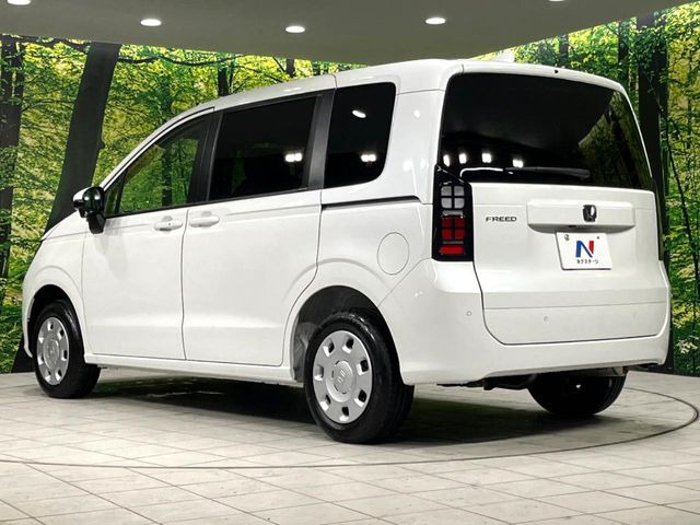 ☆全国のネクステージからお取り寄せが可能※!遠方の店舗に展示してあるクルマが気になる場合も、最寄りの店舗でご覧いただくことが可能です!是非私たちに要望をお聞かせください!※別途費用