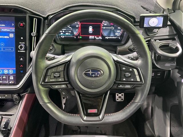 �y�����v�����X�e�A�����O�z�㎿�Ȋv���g�p���邱�ƂŁA��ɂ����������݂ƂĂ��^�]���₷���n���h���ł���