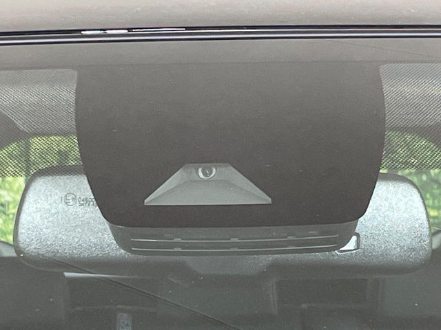 �y�g���^�Z�[�t�e�B�Z���X�z���s���ɑO���̎ԗ�����F�����A�Փ˂������Ȏ��͌x��ƃu���[�L�ŏՓˉ���Ɣ�Q�y�����A�V�X�g�B�����S�Ƀh���C�u�����y���݂��������܂��B