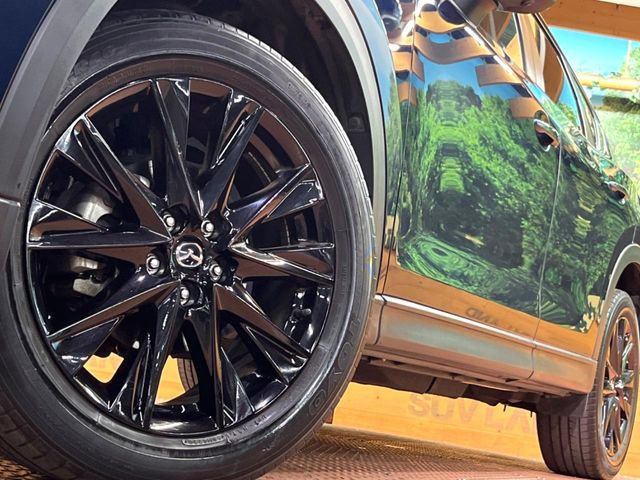 �y����19�C���`�A���~�z�C�[���z�O�ςɃ}�b�`���������A���~�z�C�[���𑕒����Ă���܂��B�e��ЊO�A���~�z�C�[����A�X�^�b�h���X�^�C�����戵�����Ă���܂��B���񂲑��k����������