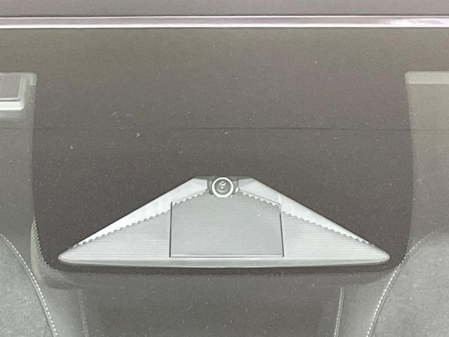 �y�z���_�Z���V���O�z���s���ɑO���̎ԗ�����F�����A�Փ˂������Ȏ��͌x��ƃu���[�L�ŏՓˉ���Ɣ�Q�y�����A�V�X�g�B�����S�Ƀh���C�u�����y���݂��������܂��B