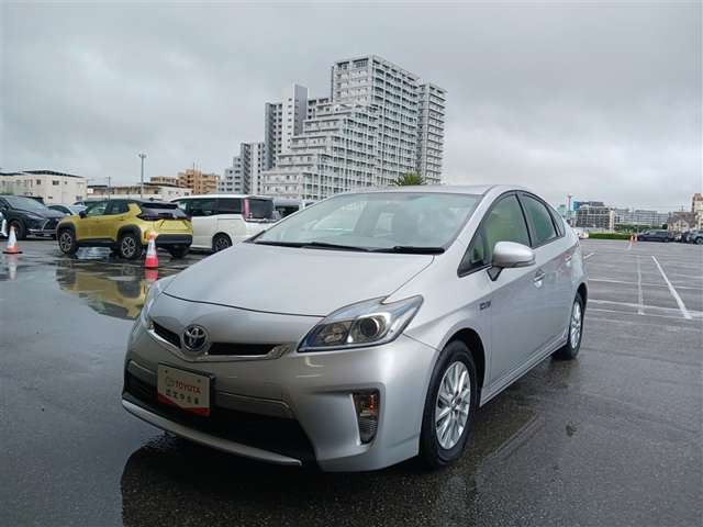 プリウスPHV1.8 S