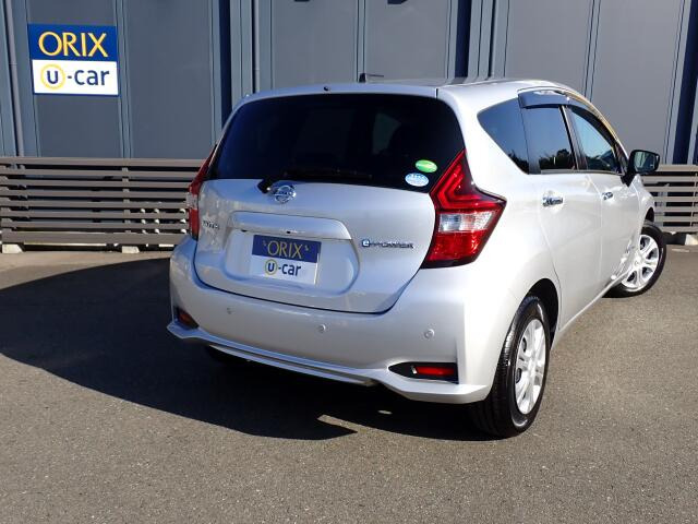 �����r���[�̉摜�ɂȂ�܂��B�I���b�N�X�F�蒆�ÎԂɂ́A���w��������S���Ă���肢���������߂ɁA�Ǝ��́u�I���b�N�X�F�蒆�Îԕۏ؁v�����t�����Ă��܂��B