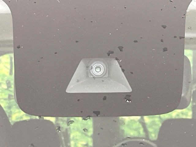 �y�O�He-Assist�z���s���ɑO���̎ԗ�����F�����A�Փ˂������Ȏ��͌x��ƃu���[�L�ŏՓˉ���Ɣ�Q�y�����A�V�X�g�B�����S�Ƀh���C�u�����y���݂��������܂��B