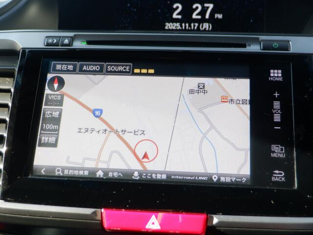 ナビも装備! 知らない場所もあっという間に検索♪ちょっとしたお出かけや旅行もこれでバッチリですね。