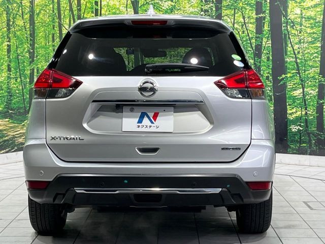 安心の最長10年・走行無制限保証(有償)をご用意。保証内容も充実はもちろん、無料点検&オイル交換や、年中無休の全国・24時間ロードサービスも付帯されておりますのでご安心下さい。