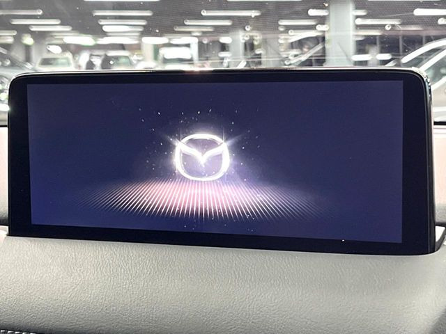 �y10.25�C���`�}�c�_�R�l�N�g�z�ԓ��̕��͋C�Ƀ}�b�`������^�f�B�X�v���C�B�X�}�z�ڑ��ł̃i�r�g�p��Bluetooth�Đ����A�l�X�ȋ@�\���y���߂܂��B�����I�ȃ_�C�������삪�\�ŁA�g��������ǍD�ł��B