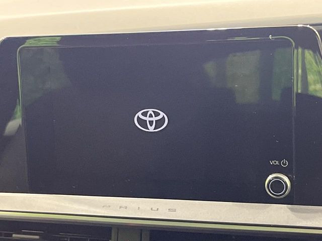 【ナビ機能付きディスプレイオーディオ】大画面のディスプレイはAppleCarPlayやAndroidAutoが利用可能。大きな画面でスマホナビアプリ等が利用いただけます♪