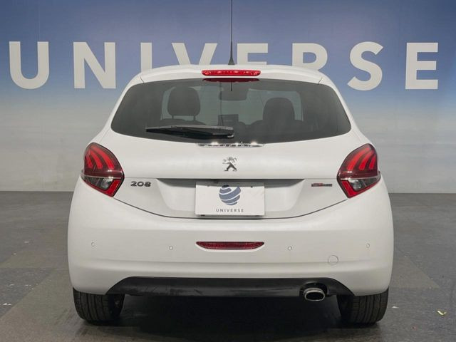 ●当店では第三者機関による車両品質鑑定を導入し、修復歴車を排除。鑑定書が発行されますので、ぱっと見ただけでは分からない箇所まで納得した上でご検討いただけます。※一部未実施の場合がございます。