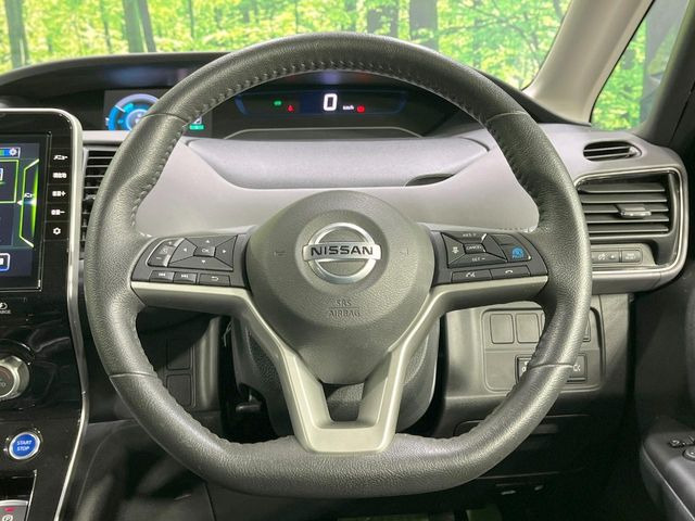 �y�����v�����X�e�A�����O�z�㎿�Ȋv���g�p���邱�ƂŁA��ɂ����������݂ƂĂ��^�]���₷���n���h���ł���