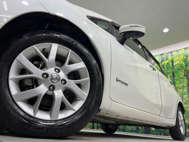 �y����15�C���`�A���~�z�C�[���z�O�ςɃ}�b�`���������A���~�z�C�[���𑕒����Ă���܂��B�e��ЊO�A���~�z�C�[����A�X�^�b�h���X�^�C�����戵�����Ă���܂��B���񂲑��k����������