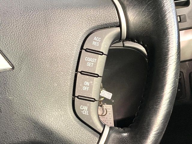 �y�N���[�Y�R���g���[���z�������H�����N���N���s�B�A�N�Z���𗣂��Ă���葬�x�ő��s���ł��A�������^�]���̕��S���y��!�����E�������ȒP�ȃX�C�b�`����Œ����ł��܂��B