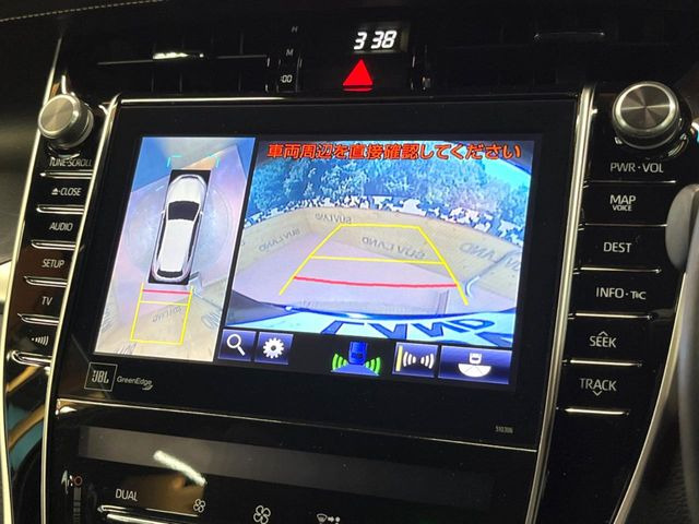 【パノラミックビューモニター】専用のカメラにより、上から見下ろしたような視点で360度クルマの周囲を確認することができます☆死角部分も確認しやすく、狭い場所での切り返しや駐車もスムーズに行えます。