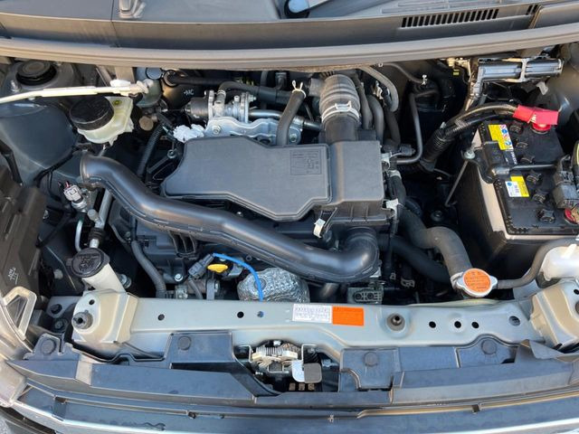 親切・丁寧な専門メカニックスタッフが応対!・車検・点検整備・事故等の修理などアフターサービスも安心。お車のカスタマイズもネクステージのサービススタッフまでご相談ください!